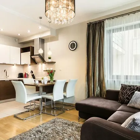 Sunny By Go Apartament